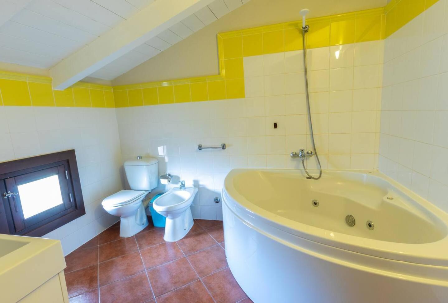 Porto Antigo 1 - Three Bedroom, Pool & Wifi Santa Maria Kültér fotó